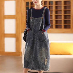 Đầm yếm denim hai túi vuông hoa văn retro - D042