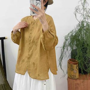 Áo sơ mi linen dài tay cổ tròn thêu hoa lá vạt bo tròn - A679
