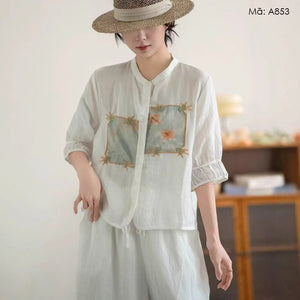 Áo sơ mi linen ngắn tay cổ đứng thêu miếng vá hoa lá  - A852
