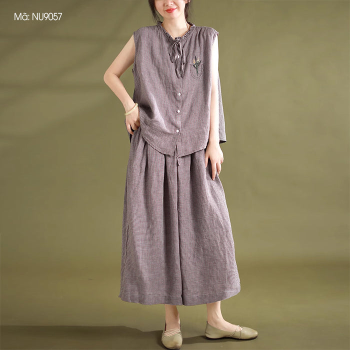 Bộ đồ linen gồm áo sơ mi sát nách một túi và quần baggy ống rộng lưng cao kẻ caro - NU9056