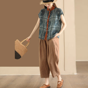 Áo sơ mi linen sát nách cổ pipi trang trí hình vuông trừu tượng - NU10458
