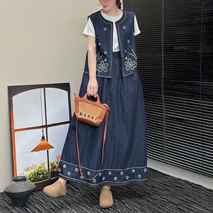 Chân váy denim lưng thun thêu hoa viền - V082
