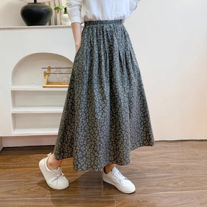 Chân váy xòe lưng thun in những chiếc lá liti - V132