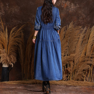 Đầm liền denim tay lửng cổ tròn thêu hoa lá retro eo thắt dây - NU9366