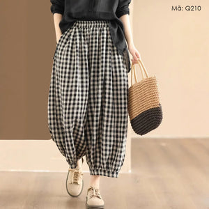 Quần baggy linen lưng thun kẻ caro gấu bo chun - Q209
