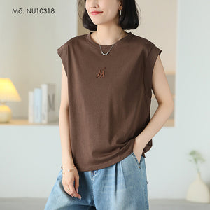 Áo T-shirt sát nách cổ tròn thêu chữ M - NU10317
