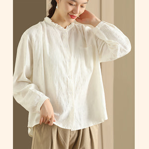 Áo sơ mi linen dài tay cổ tròn xếp ly thêu hoa văn đồng màu - NU9138