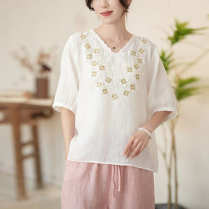Áo sơ mi linen ngắn tay cổ V thêu hoa bốn cánh - NU10343