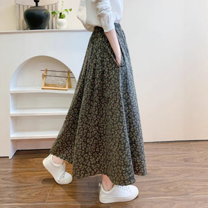 Chân váy xòe lưng thun in những chiếc lá liti - V132