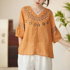 Áo sơ mi linen tay lửng cổ V thêu hoa văn retro - NU10258