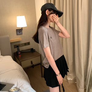 Áo T-shirt ngắn tay cổ tròn thêu chú ngựa - NU9877