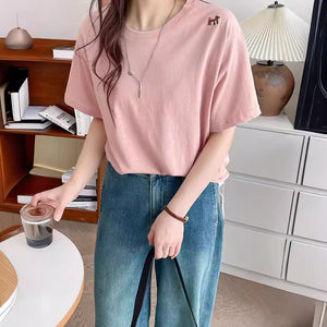 Áo T-shirt ngắn tay cổ tròn thêu chú cón nhỏ - NU10083