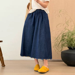 Chân váy denim lưng thun vạt thêu hoa - V103