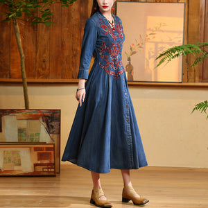 Đầm liền denim tay lửng cổ V khuy cài thêu hoa văn retro - NU9370