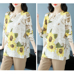 Áo len dài tay cổ tròn in hoa hướng dương và bức thư - A454
