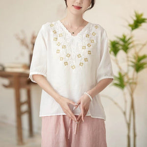 Áo sơ mi linen ngắn tay cổ V thêu hoa bốn cánh - NU10343