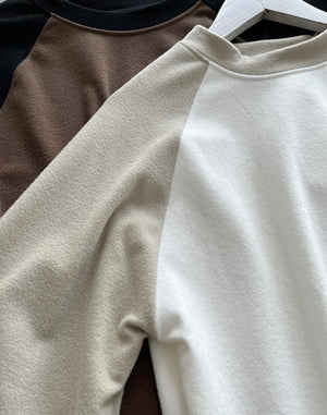 Áo T-shirt dài tay phối lệch màu cổ tròn - NU9582