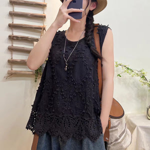 Áo T-shirt linen sát nách cổ tròn thêu hoa văn quả trám - NU10267