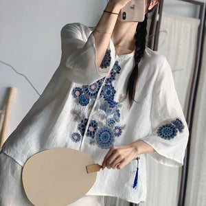 Áo sơ mi linen tay lửng cổ tròn một khuy thêu hoa lá - NU9071
