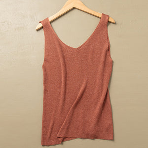 Áo T-shirt sát nách cổ V dệt kim - NU10163