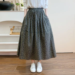 Chân váy xòe lưng thun in những chiếc lá liti - V132