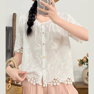 Áo sơ mi linen ngắn tay cổ tròn thêu hoa lá khuy tròn - A878