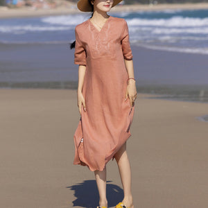 Đầm liền linen ngắn tay cổ V thêu hoa văn retro trước ngực - NU9902