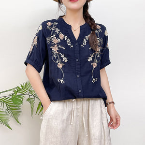 Áo sơ mi linen ngắn tay cổ đứng xẻ V thêu những bông hồng - NU10329