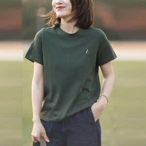 Áo T-shirt ngắn tay cổ tròn thêu hai người - A021