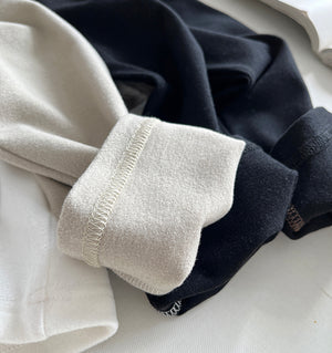 Áo T-shirt dài tay phối lệch màu cổ tròn - NU9582