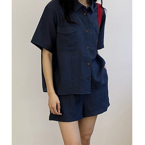 Bộ đồ linen gồm quần sooc và áo sơ mi ngắn tay cổ đức hai túi vuông - NU8741