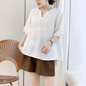 Áo sơ mi linen ngắn tay cổ V thêu hoa văn trừu tượng - NU10181
