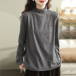 Áo T-shirt dài tay cổ lọ đính ren thêu túi hoa - NU9644