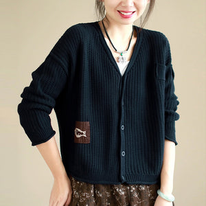 Áo khoác cardigan len đan dài tay cổ V thêu chú cá - NU9640