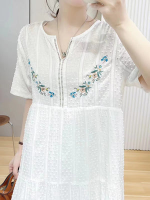 Đầm liền linen ngắn tay cổ tròn thêu hoa lá chấm bi - NU10099
