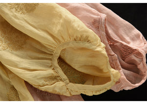 Áo sơ mi linen tay lửng cổ V thêu hoa văn đồng màu - A928