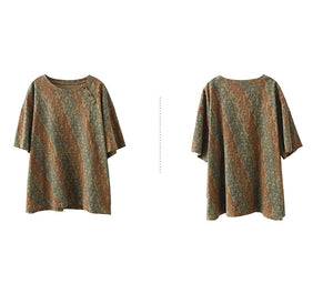 Áo T-shirt ngắn tay cổ tròn khuy cài in hoa lá sọc chéo - NU10003