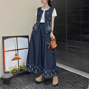 Chân váy denim lưng thun thêu hoa viền - V082