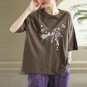 Áo T-shirt ngắn tay cổ tròn thêu hoa lá - NU10370