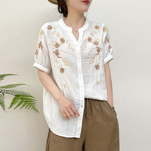 Áo sơ mi linen ngắn tay cổ đứng xẻ V thêu những bông hồng - NU10329