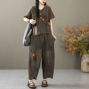 Bộ đồ denim gồm áo T-shirt ngắn tay cổ V và quần baggy thêu ô vuông - NU10176