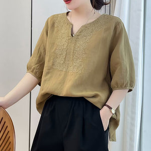 Áo sơ mi linen ngắn tay cổ V thêu hoa văn trừu tượng - NU10181