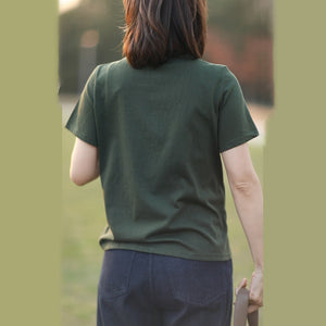 Áo T-shirt ngắn tay cổ tròn thêu hai người - A021