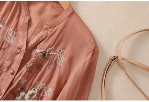 Áo sơ mi linen ngắn tay cổ V thêu tứ quý - NU9817