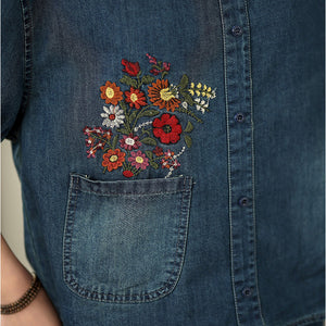 Bộ đồ denim gồm áo sơ mi ngắn tay và quần baggy lửng thêu hoa lá - B022