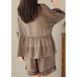 Bộ đồ linen gồm áo T-shirt tay lửng cổ tròn và quần sooc kiểu đính ren - NU8916