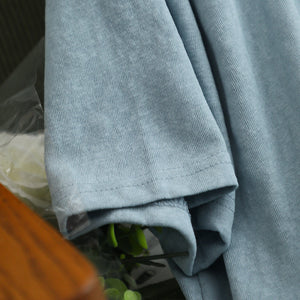 Áo T-shirt ngắn tay cổ tròn in trừu tượng ô vuông - A850