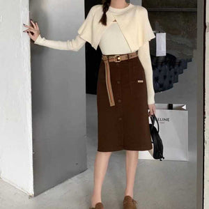 Chân váy retro bốn khuy cài kiểu xẻ trước kèm thắt lưng - V017