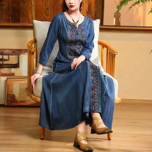 Đầm liền denim tay lửng cổ tròn khuy cài thêu hoa văn đối xứng - NU9368