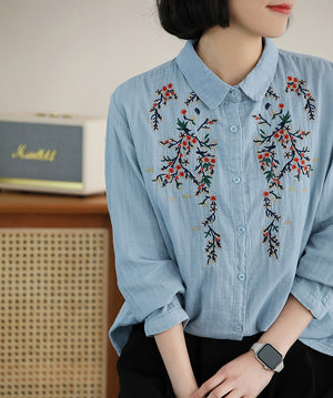 Áo sơ mi linen dài tay cổ đức thêu hoa lá đối xứng trước ngực - NU9938